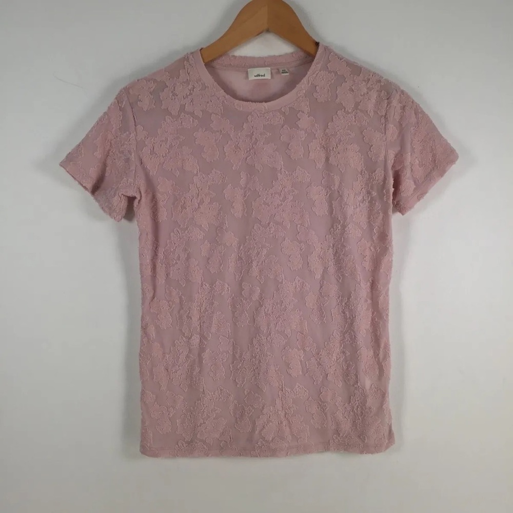Aritzia pink mesh flower t-shirt size s